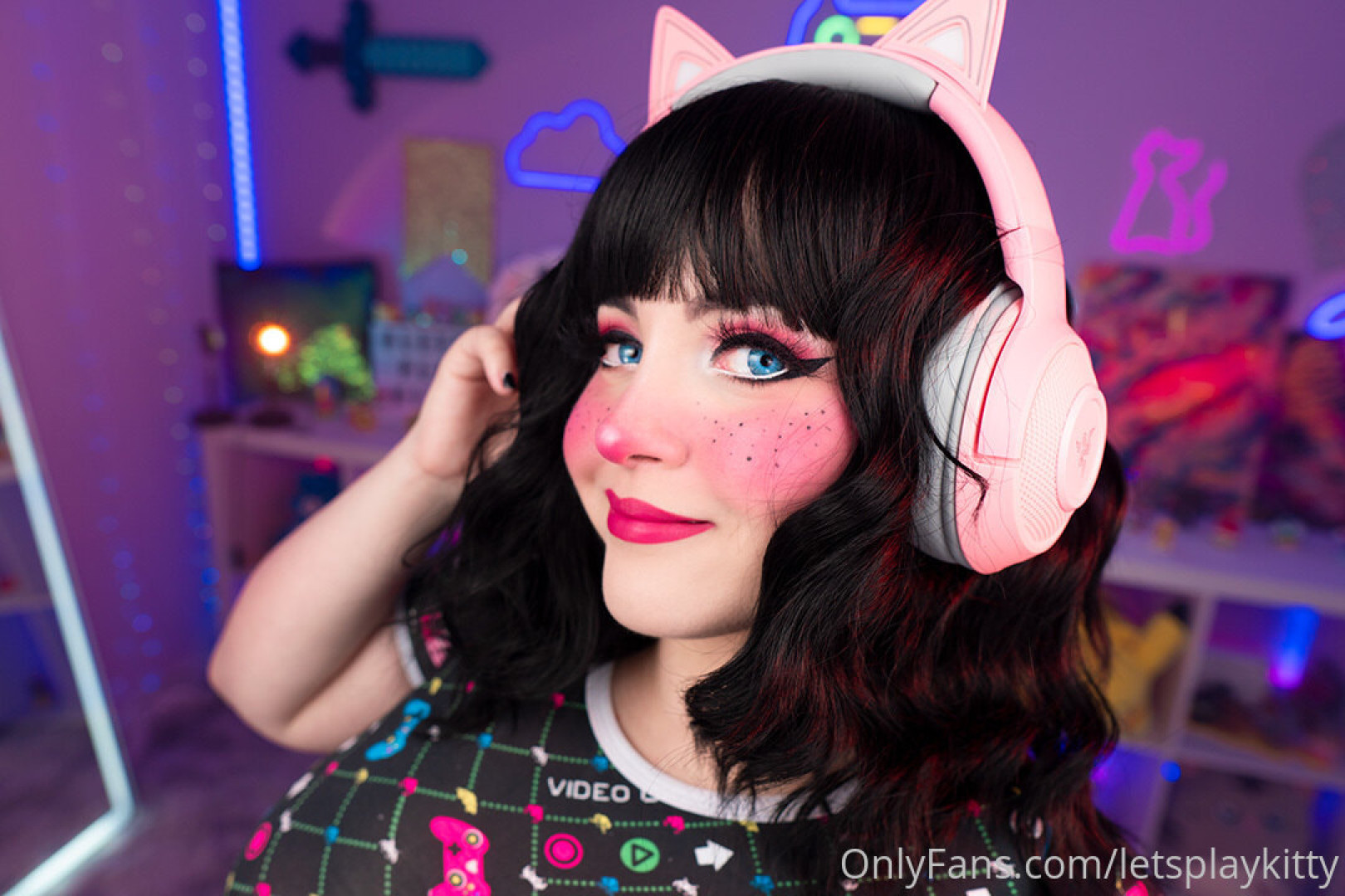 Photo by letsplaykitty published on October 14,2023 22:49:13 - BestThots