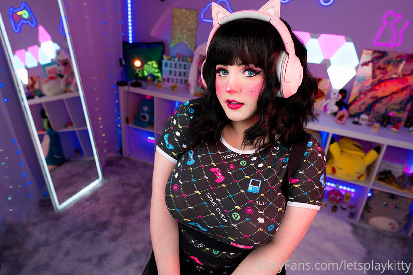 Photo by letsplaykitty published on October 14,2023 23:00:20 - BestThots