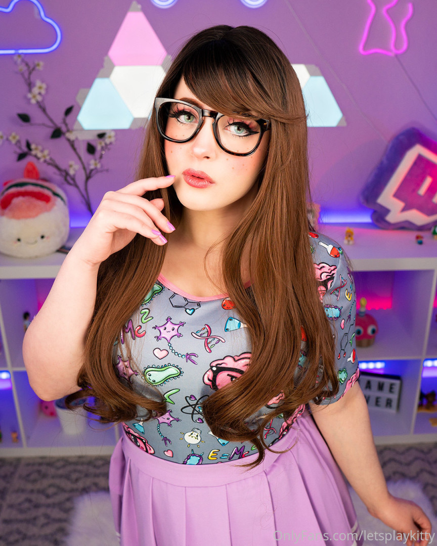 Photo by letsplaykitty published on October 14,2023 23:58:16 - BestThots