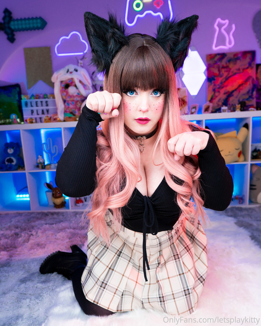 Photo by letsplaykitty published on October 15,2023 00:13:47 - BestThots