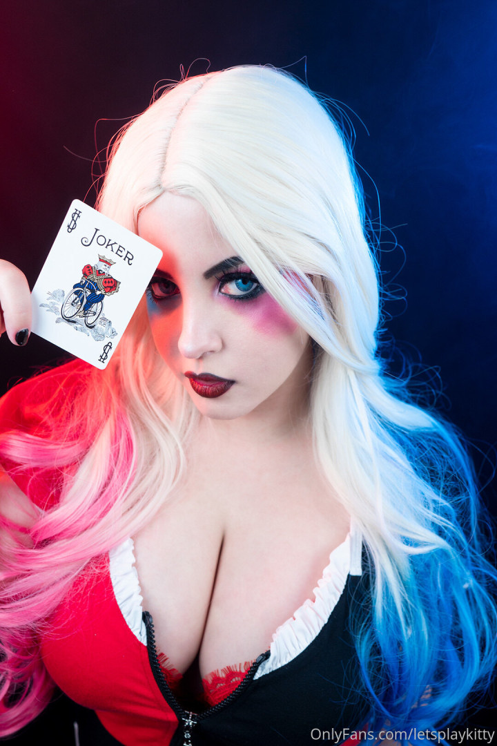 Photo by letsplaykitty published on October 15,2023 00:54:02 - BestThots