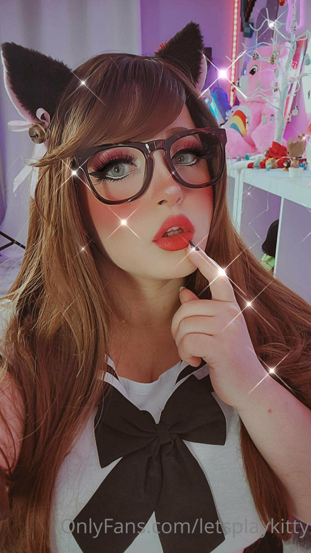 Photo by letsplaykitty published on October 15,2023 02:08:08 - BestThots