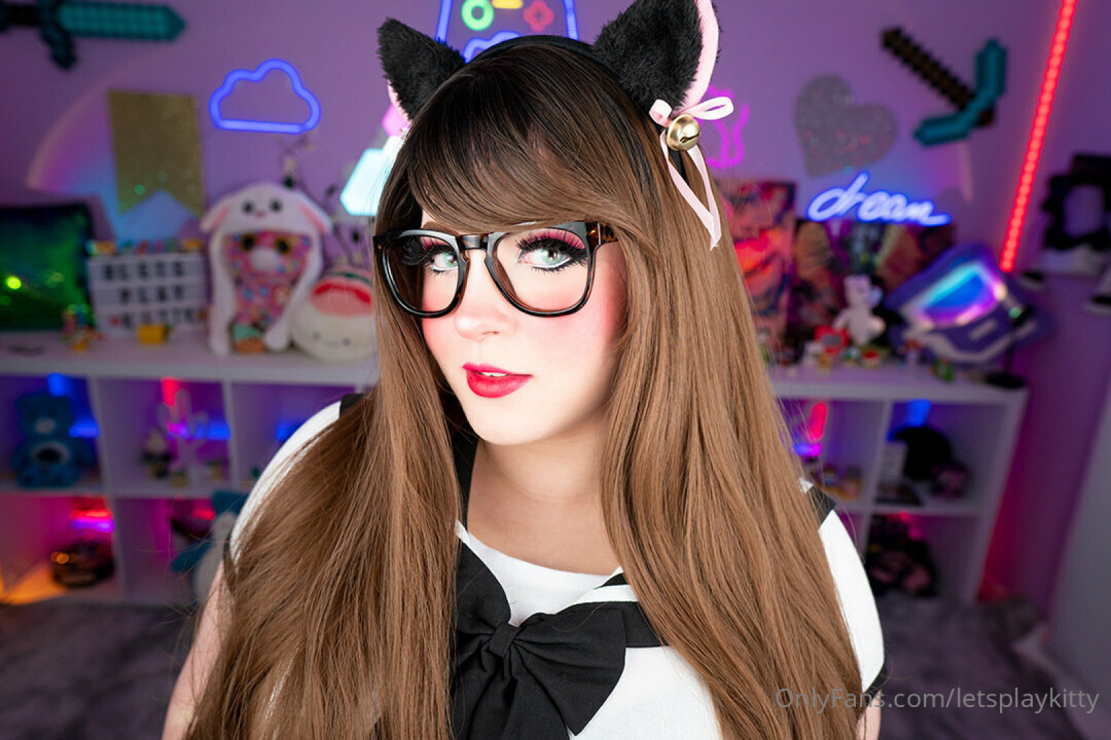 Photo by letsplaykitty published on October 15,2023 02:24:39 - BestThots
