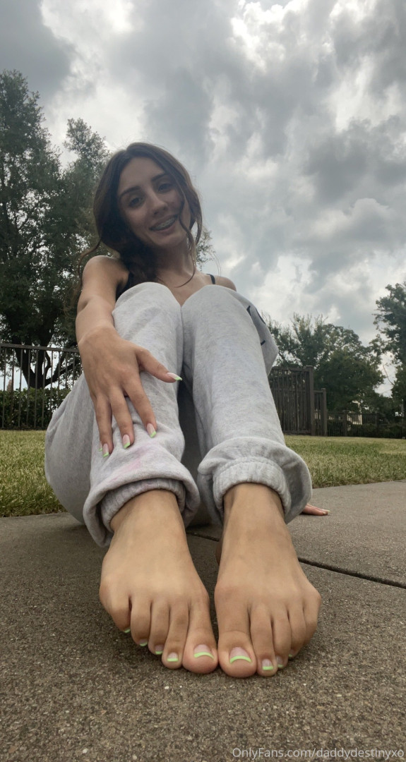 Photo by daddysdestinyxo published on October 16,2023 01:17:33 - BestThots