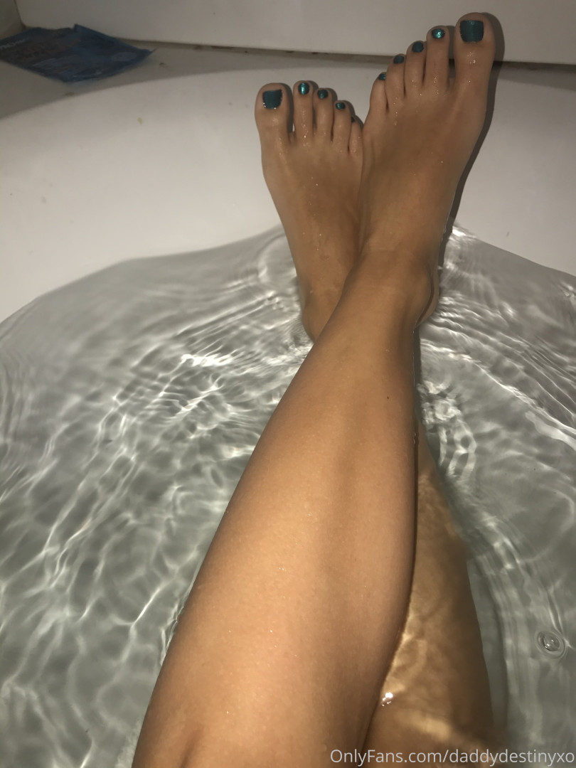Photo by daddysdestinyxo published on October 16,2023 12:28:53 - BestThots
