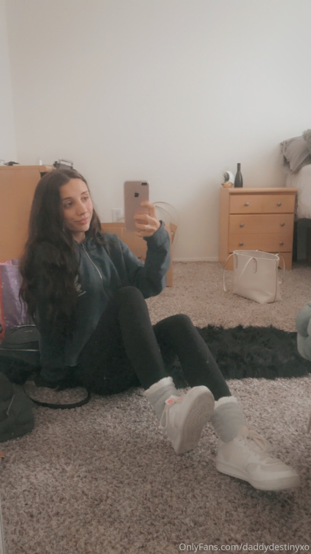 Photo by daddysdestinyxo published on October 16,2023 12:48:07 - BestThots