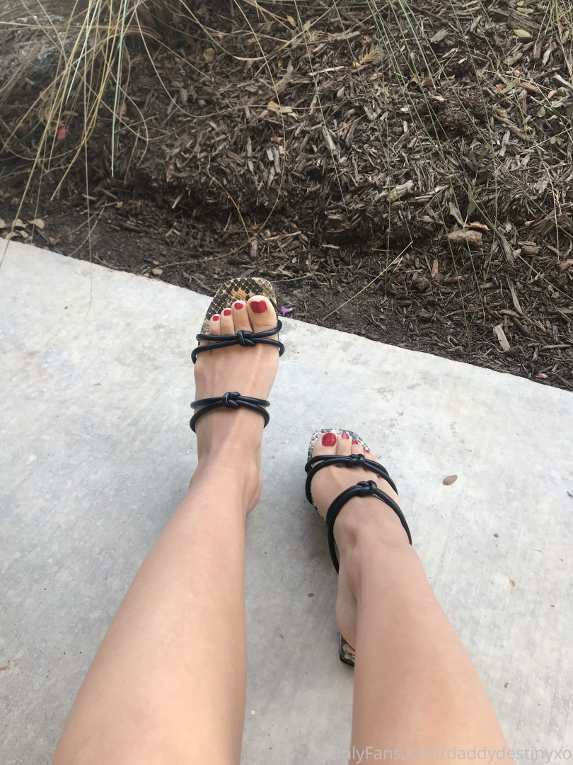 Photo by daddysdestinyxo published on October 16,2023 13:06:18 - BestThots