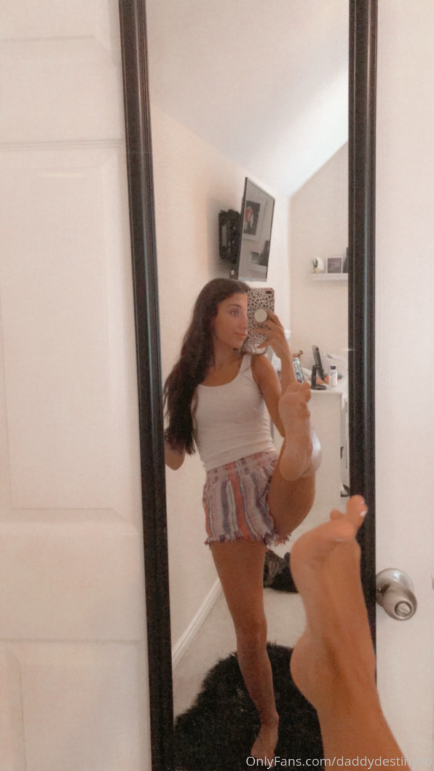 Photo by daddysdestinyxo published on October 16,2023 13:06:42 - BestThots