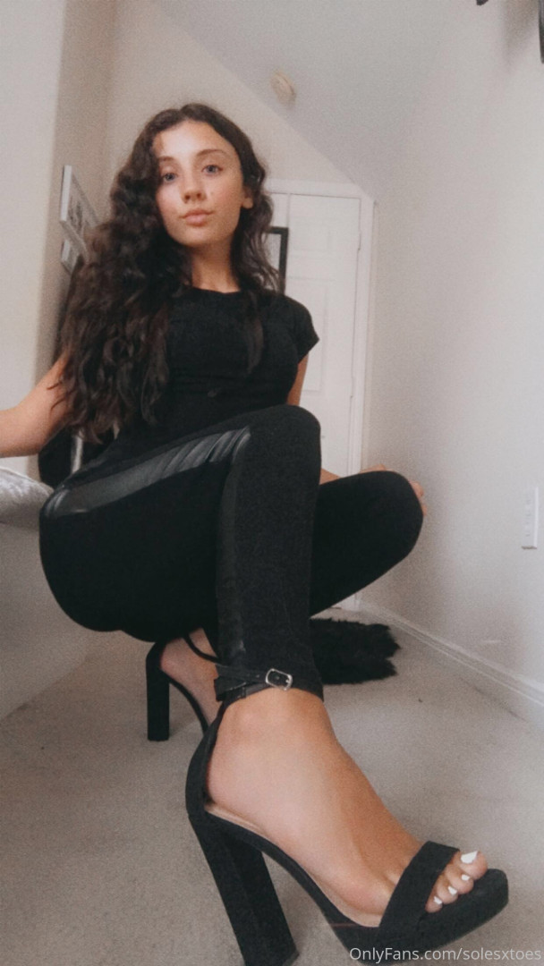 Photo by daddysdestinyxo published on October 16,2023 13:15:11 - BestThots