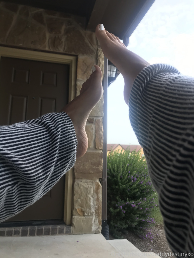 Photo by daddysdestinyxo published on October 16,2023 13:25:16 - BestThots