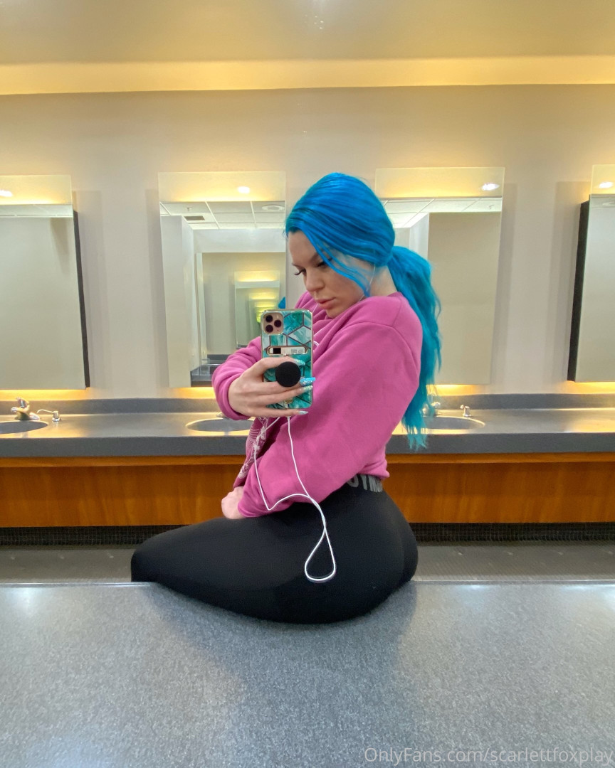 Photo by scarlettfoxplay published on June 14,2023 03:21:54 - BestThots