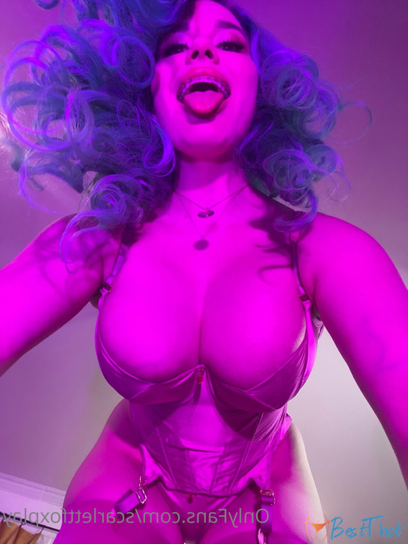 Photo by scarlettfoxplay published on December 20,2024 12:06:42 - BestThots