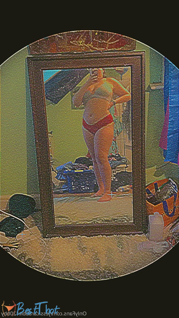 Photo by jessicarabbit420bby published on December 23,2024 02:17:49 - BestThots