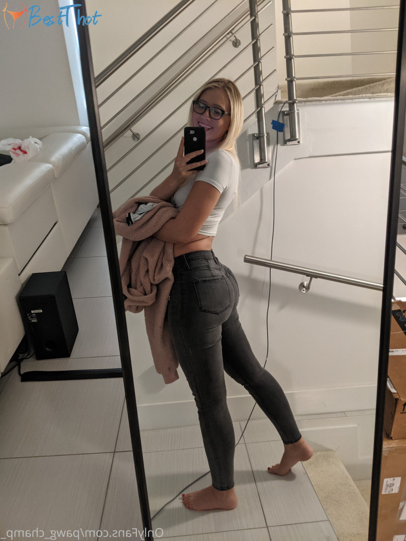 Photo by pawg_champ_ published on December 17,2024 13:05:50 - BestThots