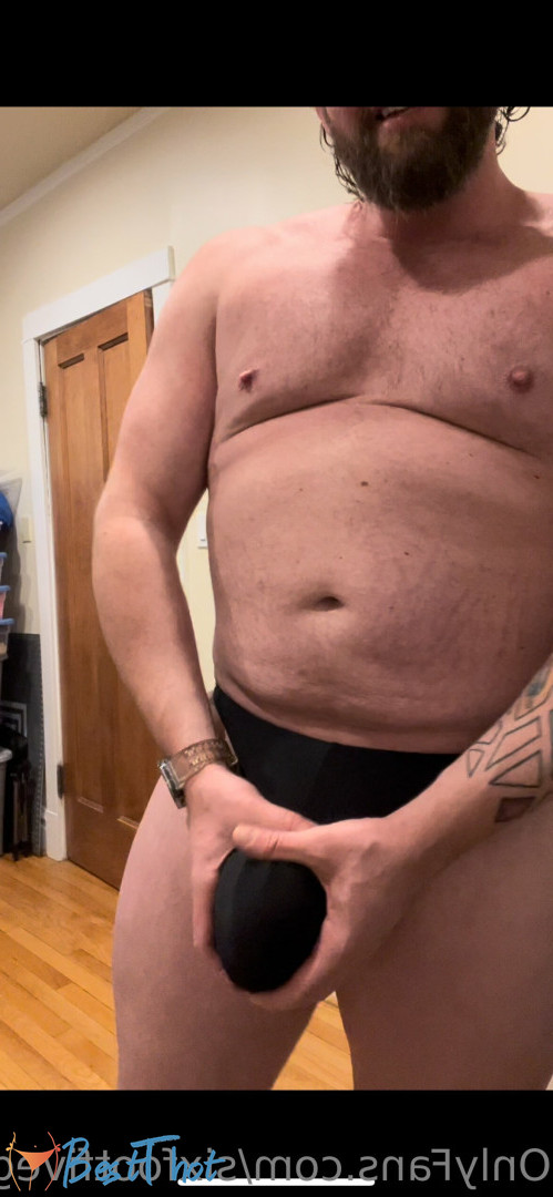 Photo by sixfootfiveguy published on December 13,2024 09:01:35 - BestThots