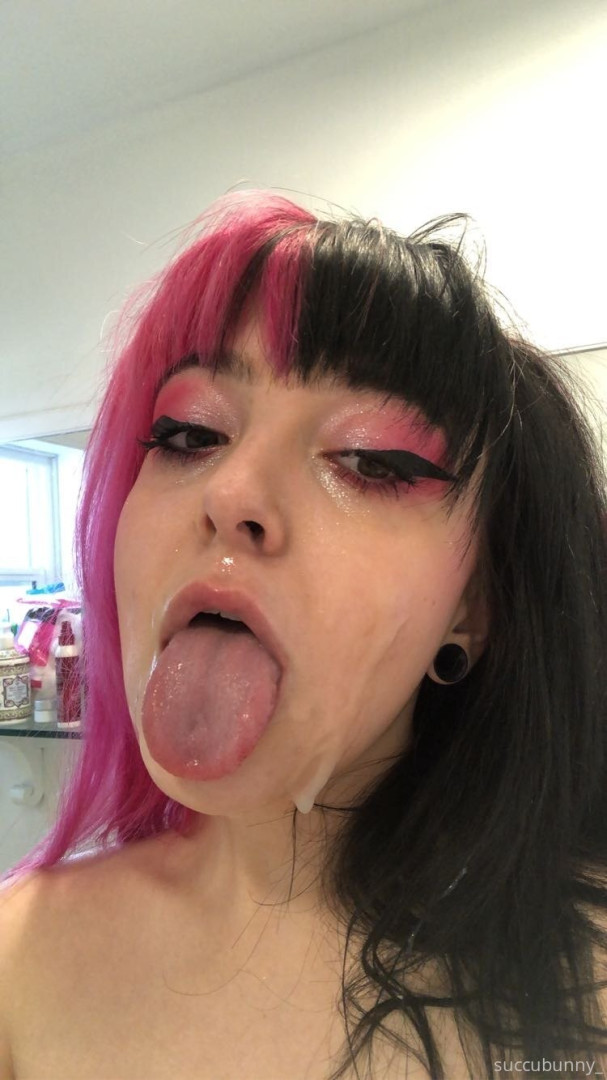 Photo by succubunny_ published on July 3,2023 01:44:59 - BestThots