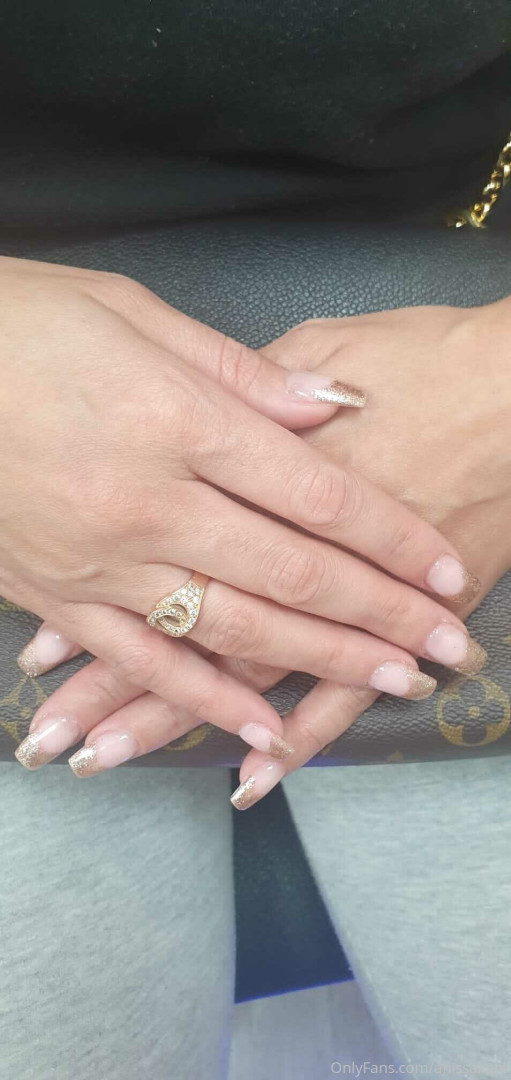 Photo by anissakate published on September 1,2023 01:08:09 - BestThots