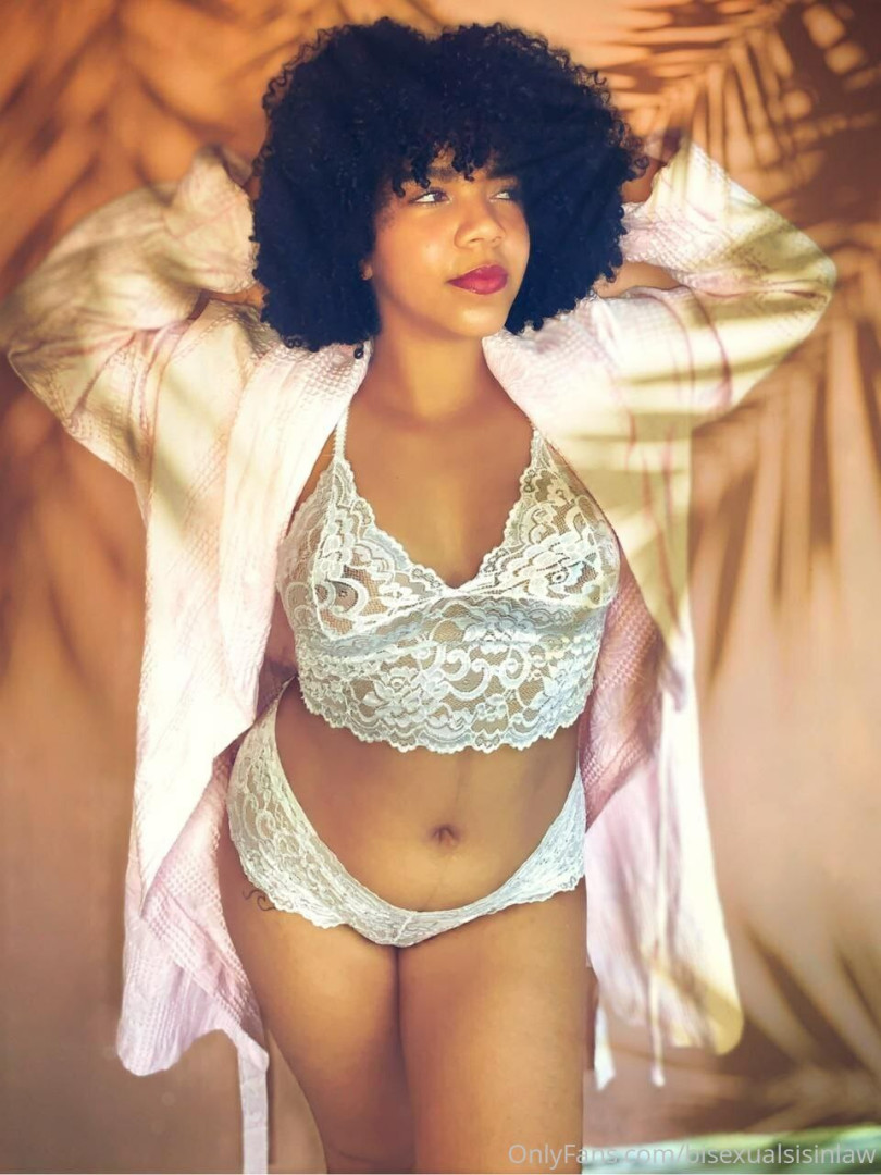 Photo by isisbisexual published on October 24,2023 22:33:01 - BestThots
