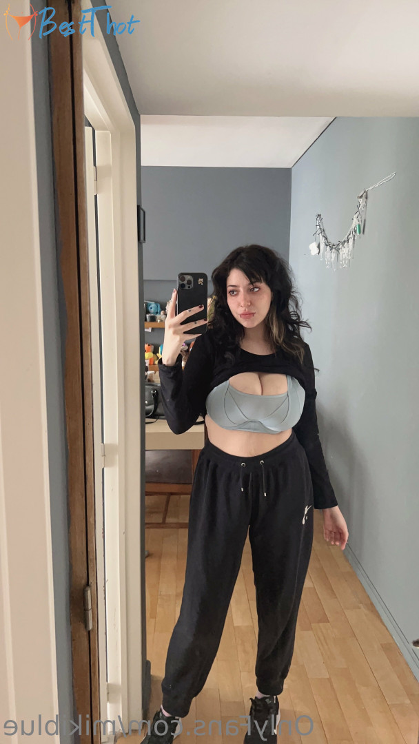 Photo by mikiblue published on December 10,2024 16:46:08 - BestThots