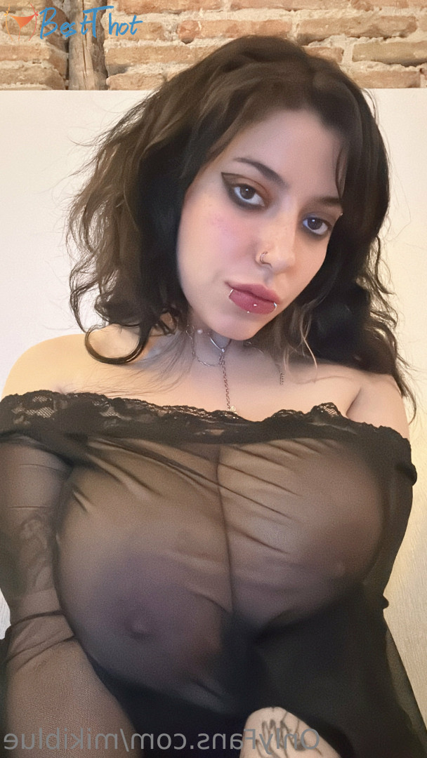 Photo by mikiblue published on December 10,2024 16:47:16 - BestThots