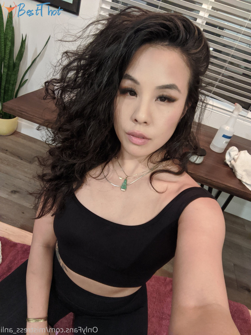 Photo by mistress_anli published on December 17,2024 10:05:50 - BestThots