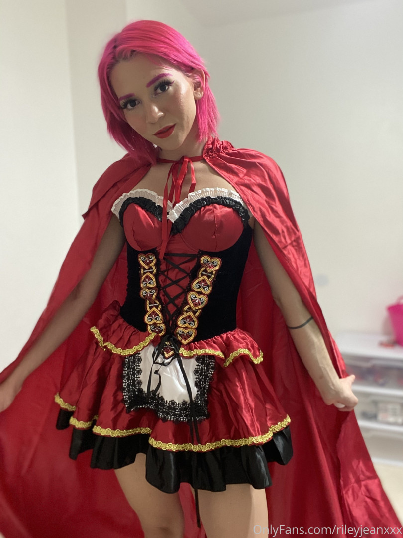 Photo by rileyjeanxxx published on August 5,2023 10:44:30 - BestThots