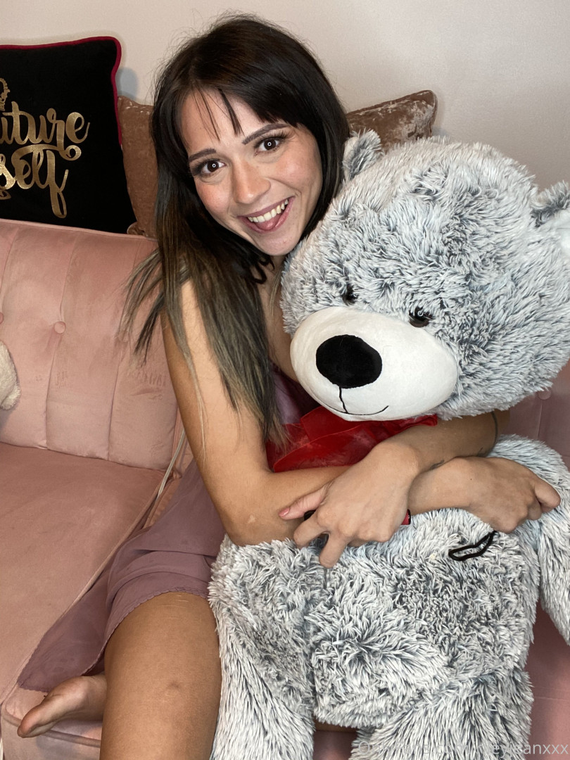Photo by rileyjeanxxx published on August 5,2023 11:41:01 - BestThots