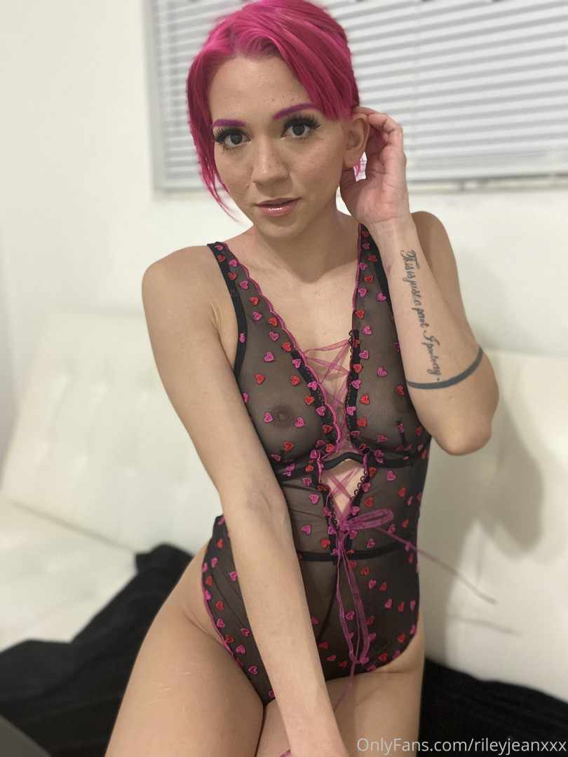 Photo by rileyjeanxxx published on August 5,2023 11:51:19 - BestThots