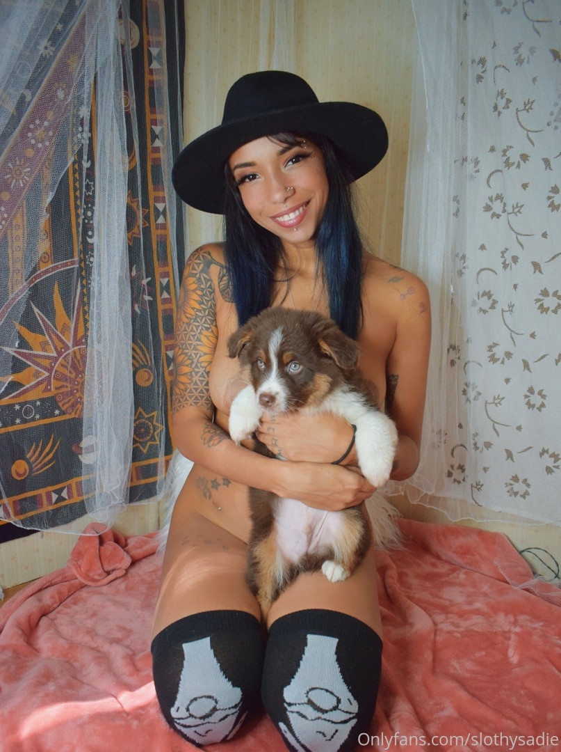 Photo by slothysadie published on October 13,2023 17:55:50 - BestThots