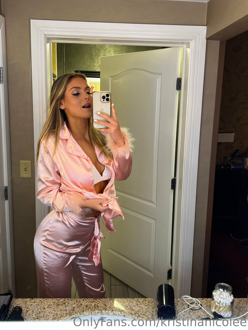 Photo by kristinanicolee published on May 23,2023 18:38:15 - BestThots