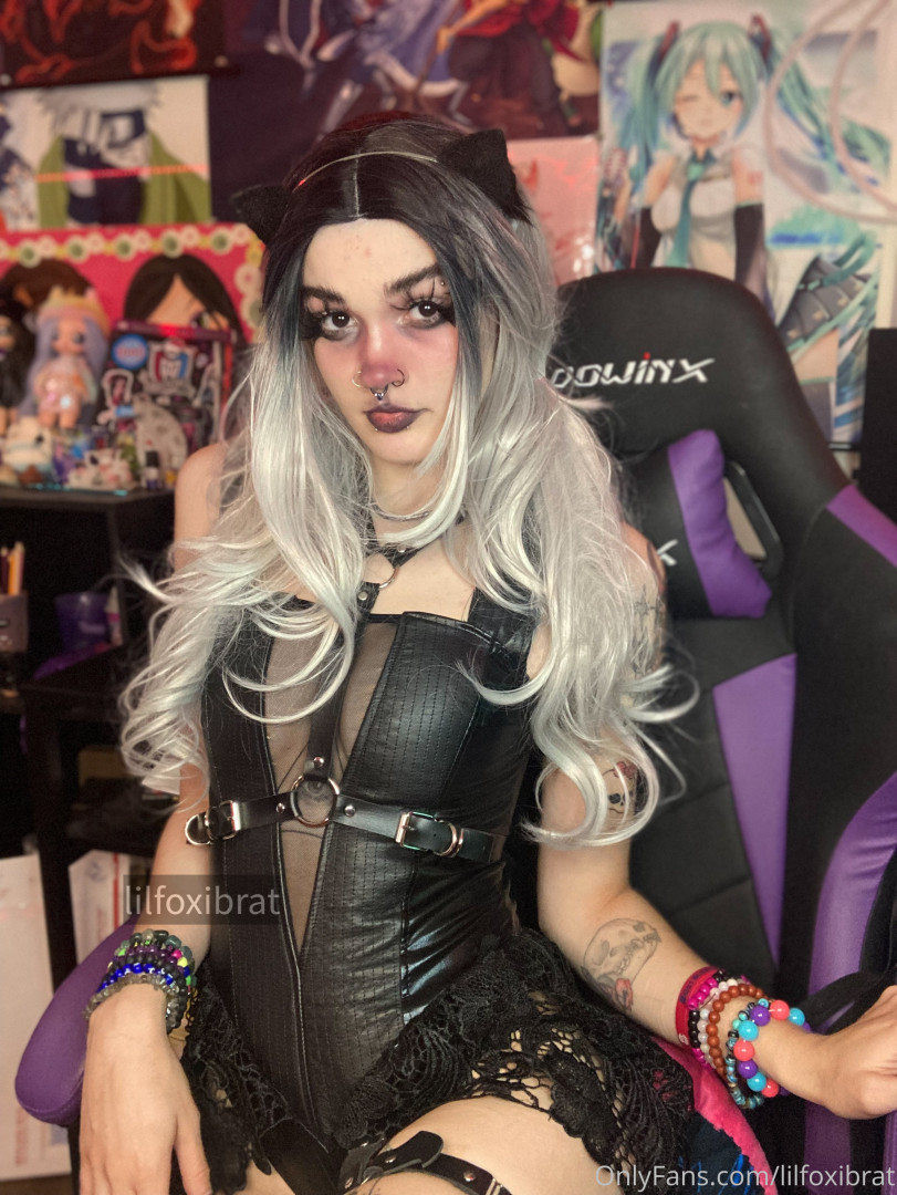 Photo by lilfoxibrat published on October 14,2023 15:50:45 - BestThots