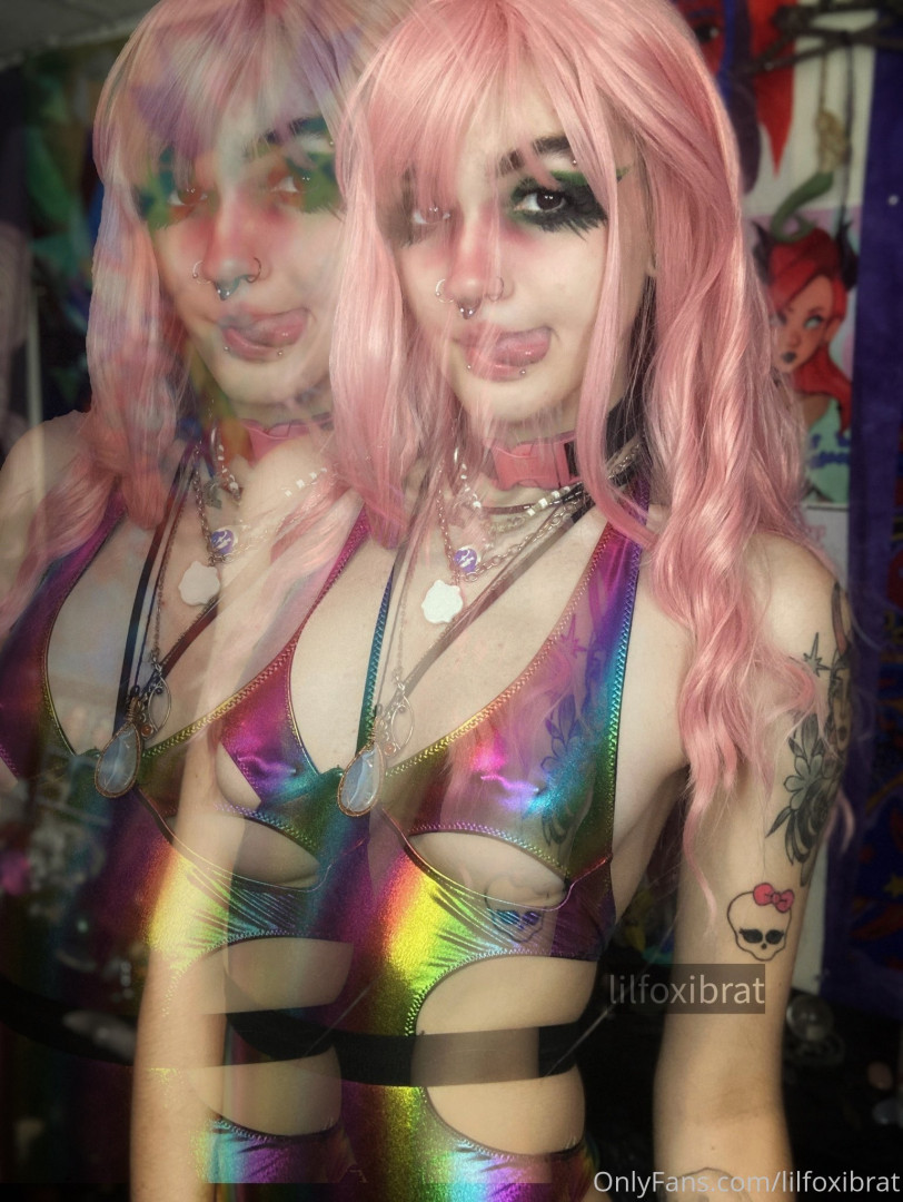 Photo by lilfoxibrat published on October 14,2023 16:04:34 - BestThots