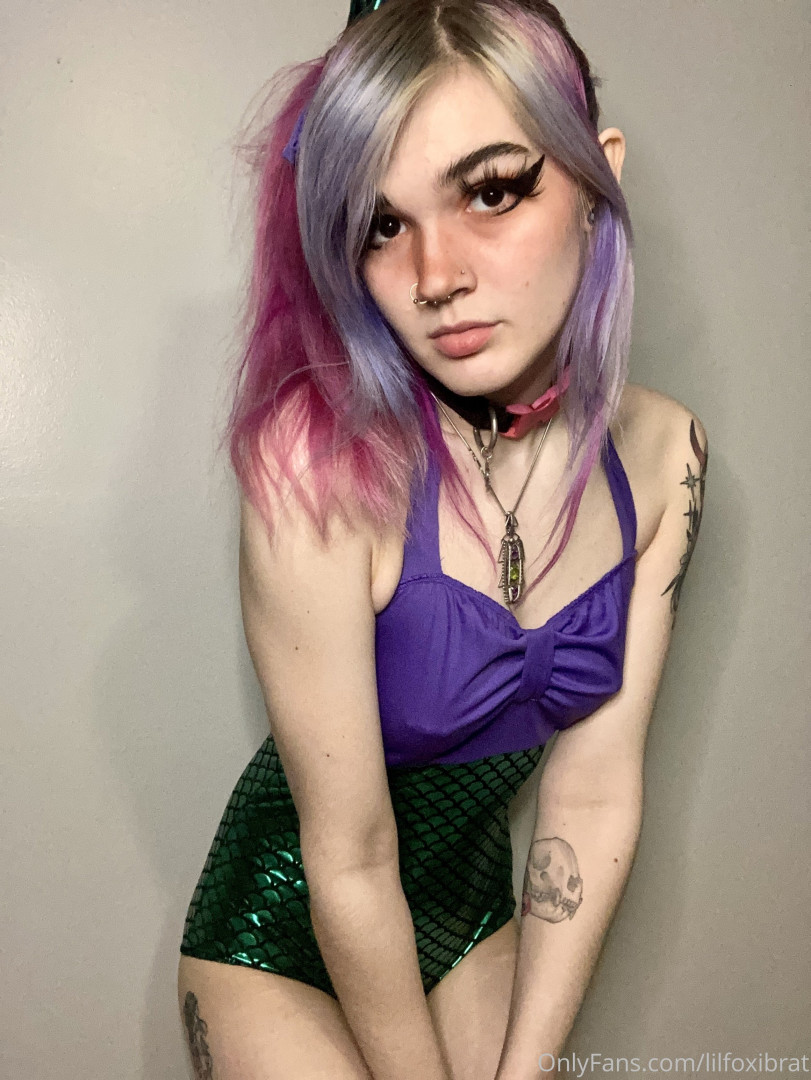 Photo by lilfoxibrat published on October 14,2023 17:21:53 - BestThots