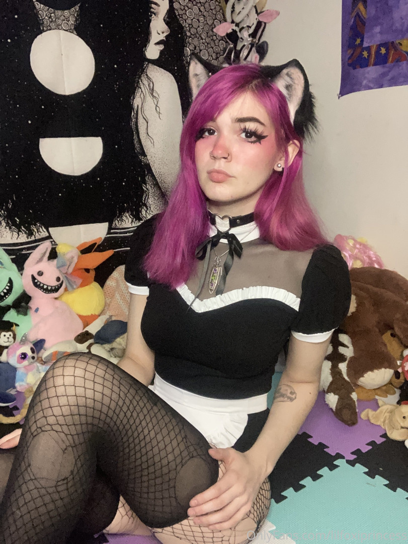 Photo by lilfoxibrat published on October 15,2023 23:44:00 - BestThots
