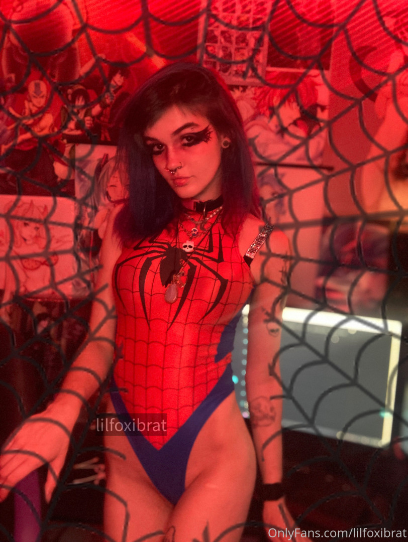 Photo by lilfoxibrat published on October 15,2023 23:53:58 - BestThots