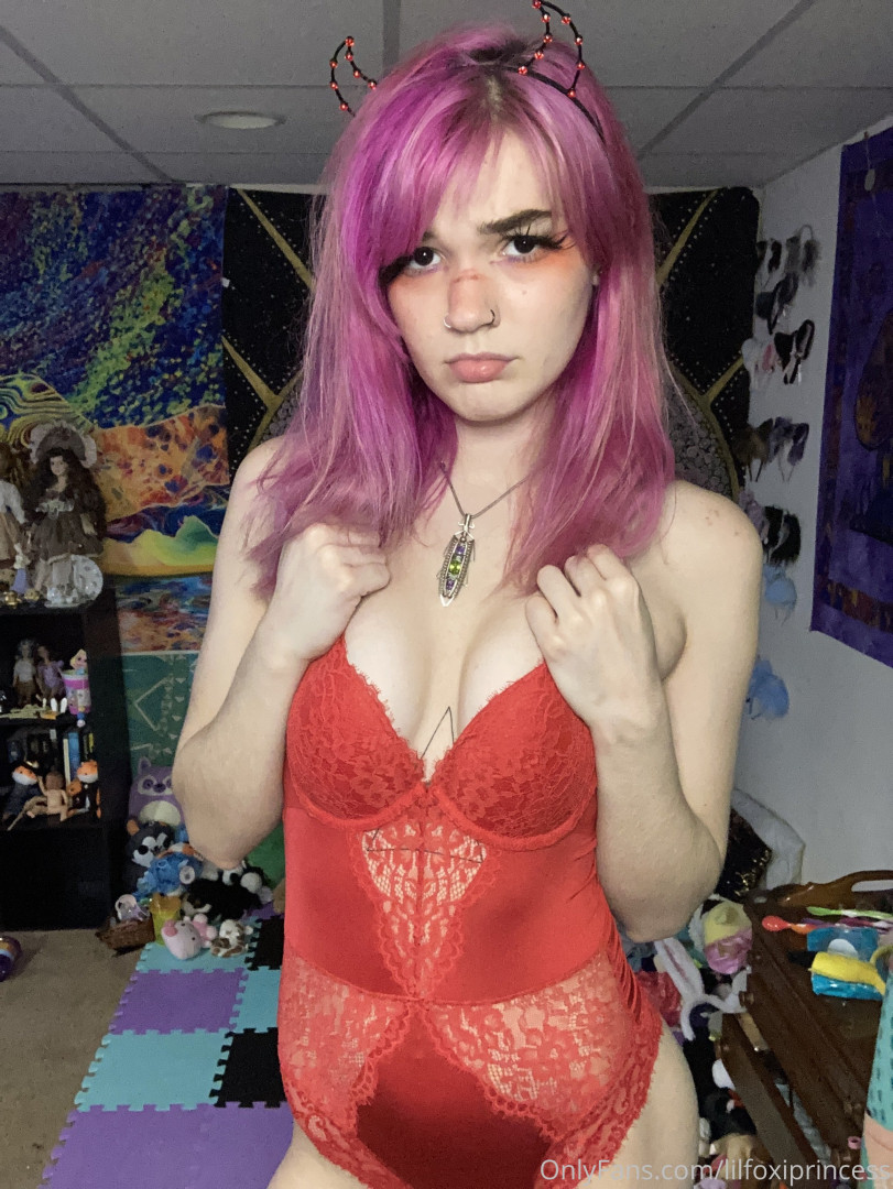 Photo by lilfoxibrat published on October 16,2023 00:00:03 - BestThots