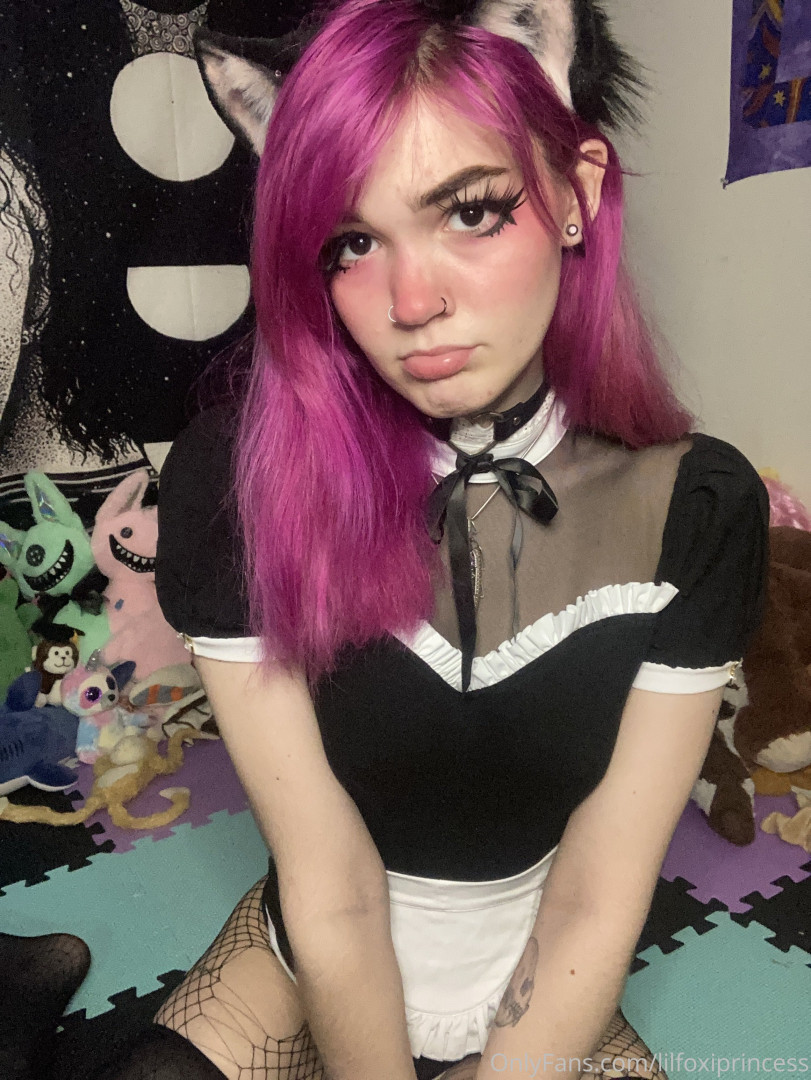 Photo by lilfoxibrat published on October 16,2023 00:06:19 - BestThots