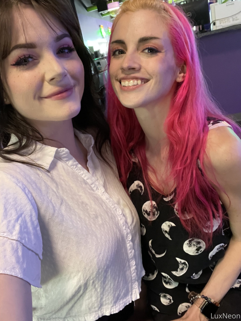Photo by luxneon published on October 16,2023 21:52:43 - BestThots