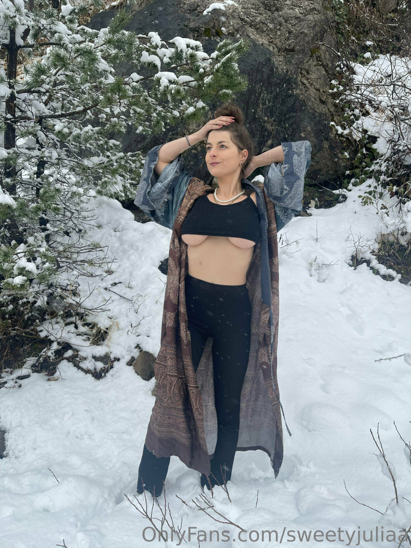 Photo by sweetyjuliaa published on May 17,2023 09:57:21 - BestThots