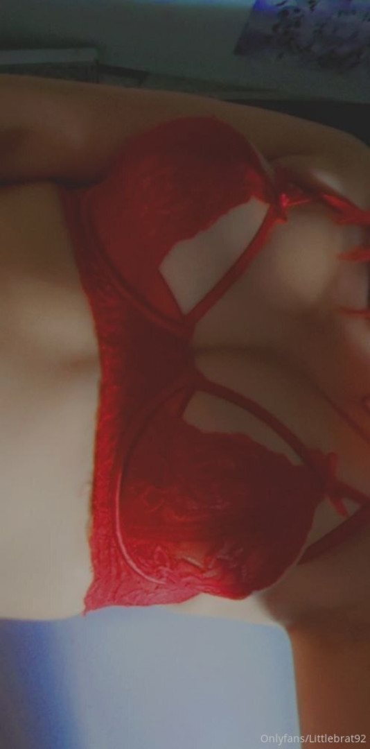 Photo by littlebrat92 published on October 16,2023 01:57:25 - BestThots