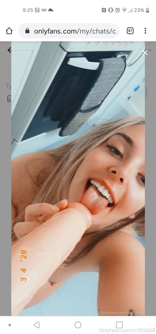 Photo by littlebrat92 published on October 16,2023 02:25:30 - BestThots