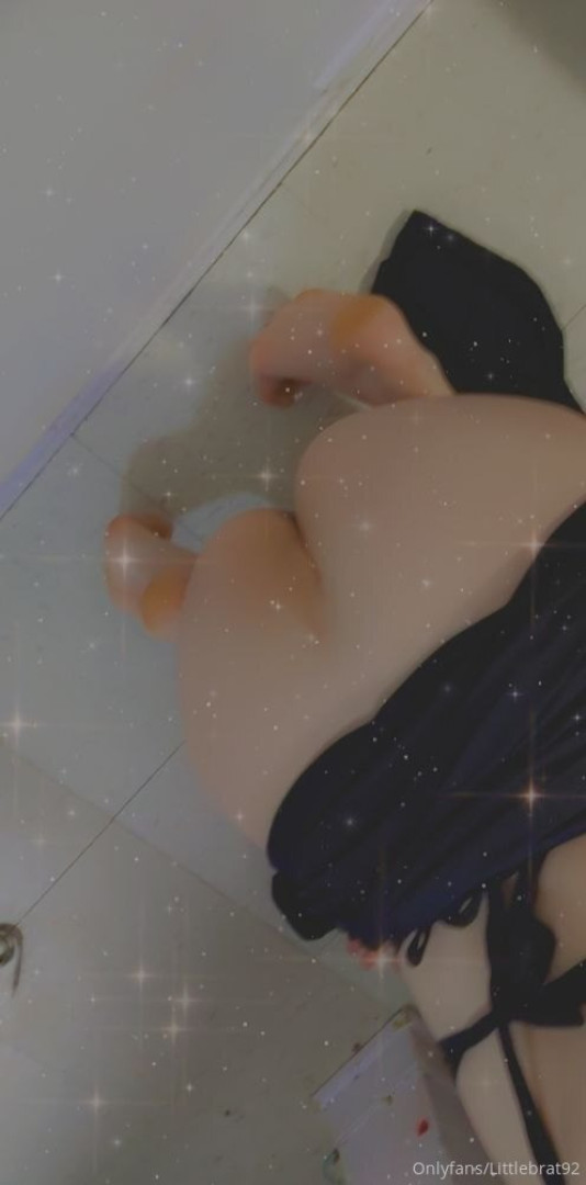 Photo by littlebrat92 published on October 16,2023 02:27:36 - BestThots