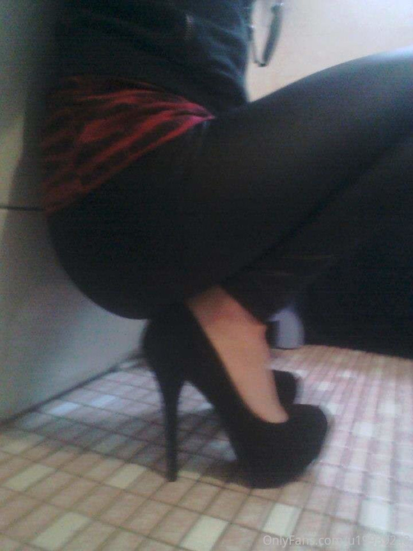 Photo by littlebrat92 published on October 16,2023 02:28:45 - BestThots