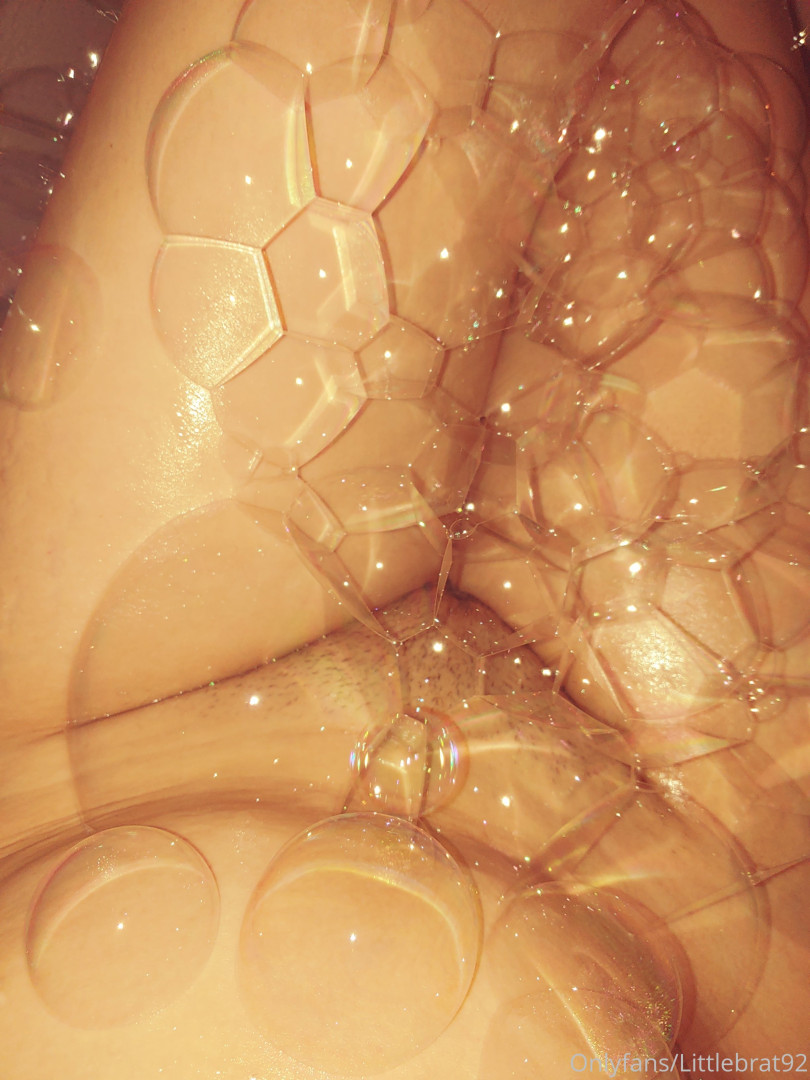 Photo by littlebrat92 published on October 16,2023 02:46:36 - BestThots