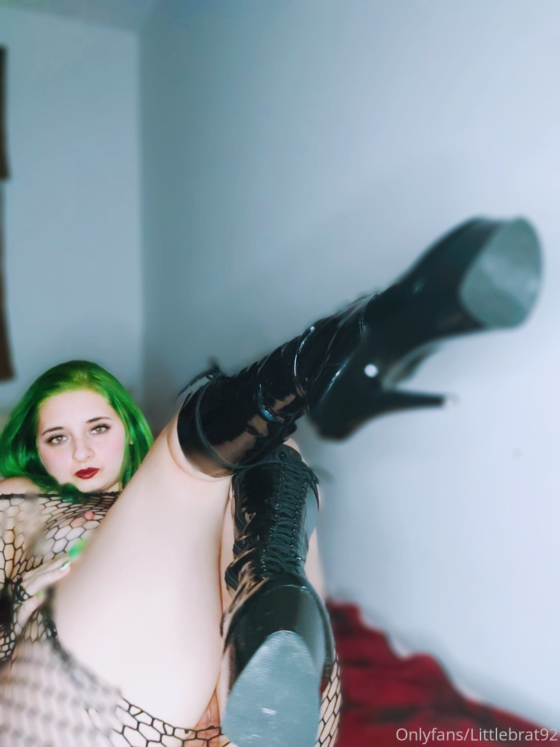 Photo by littlebrat92 published on October 16,2023 08:49:42 - BestThots