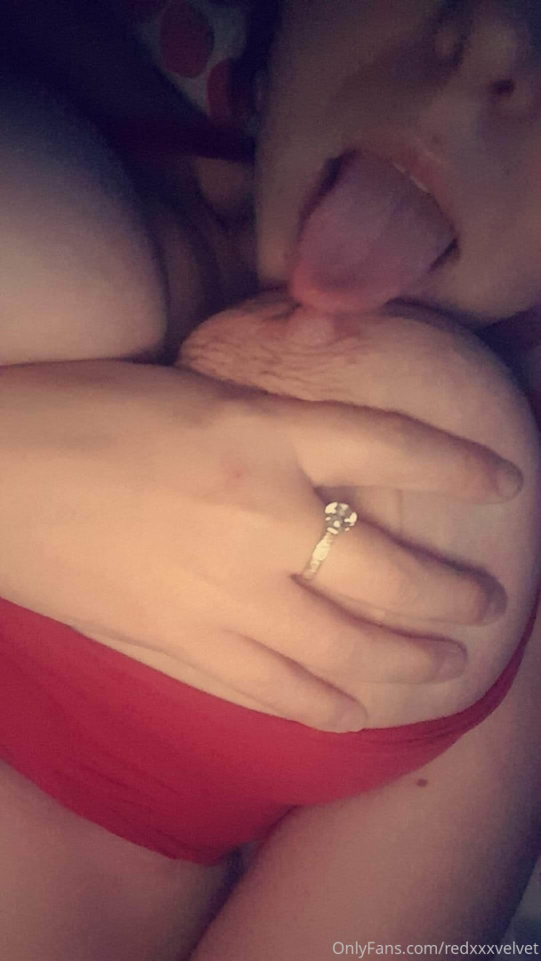 Photo by redxxxvelvet published on May 18,2023 20:34:46 - BestThots