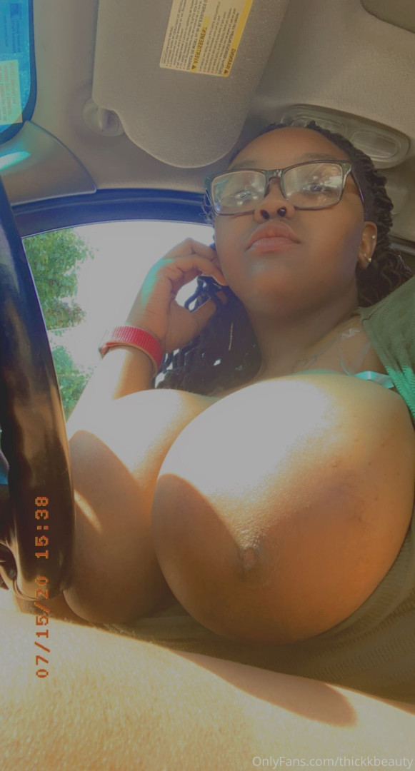 Photo by thickkbeauty published on May 16,2023 19:14:20 - BestThots