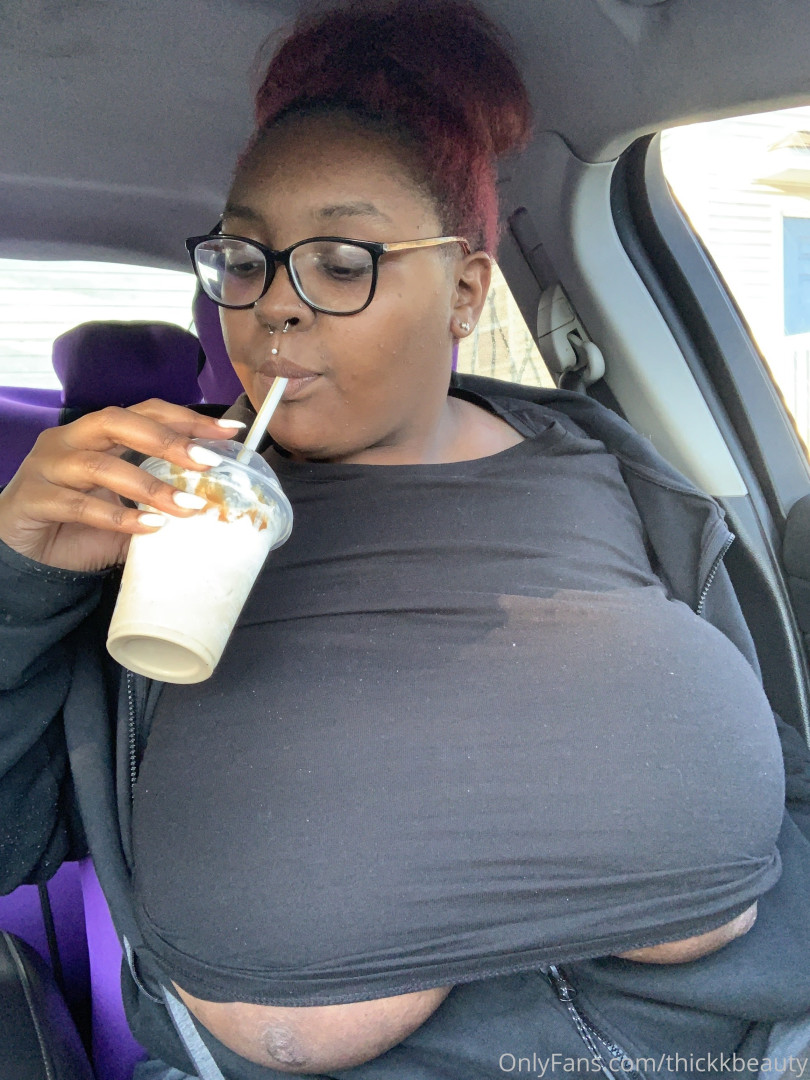 Photo by thickkbeauty published on May 16,2023 19:15:20 - BestThots