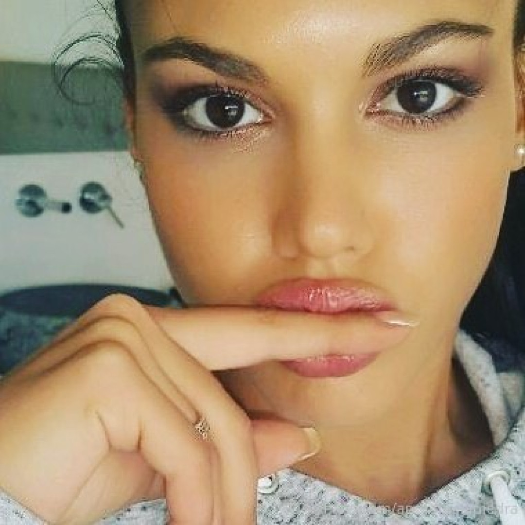 Photo by apolonialapiedra published on October 17,2023 04:41:05 - BestThots