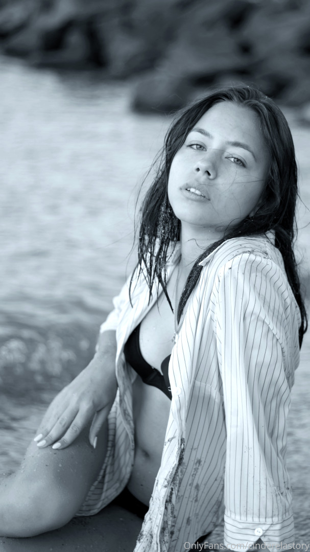 Photo by cinderelastory published on October 15,2023 22:08:04 - BestThots